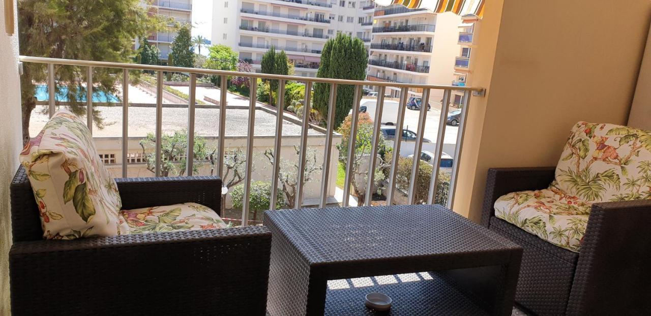Les Caroubiers Apartment Рокбрюн-Кап-Мартин Екстериор снимка